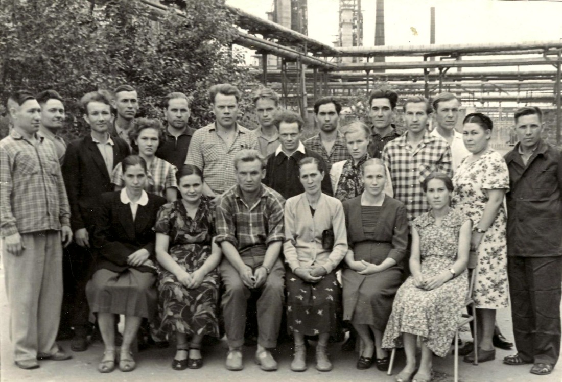 Лето 1955 года. Коллектив цеха № 12 одним из первых на комбинате получил звание "Коллектив коммунистического труда"
