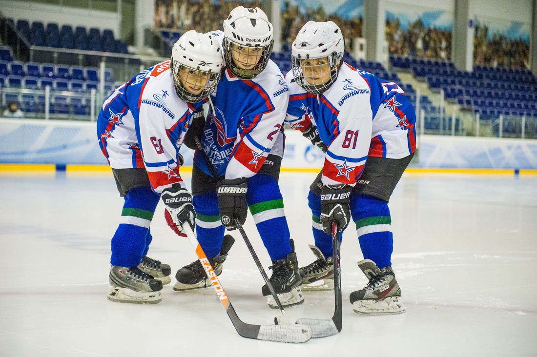 Юные хоккеисты — воспитанники Филиала академии СКА Санкт-Петербург